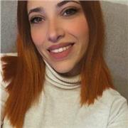 Profesora de derecho civil y penal, abogada ejerciente para impartir clases también a través de su propia experiencia profesional.